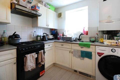 25 Windrush, New Malden, KT3 3TG