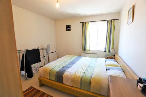 25 Reid Close, Hayes, UB3 2DD