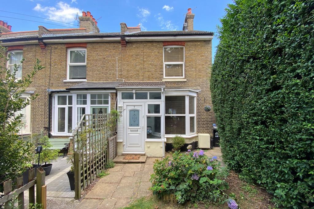 Blenheim Road, Deal, CT14 3 bed end of terrace house for sale £399,950