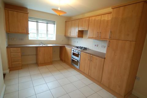 4 bedroom detached house to rent, Kingfisher Way, Mildenhall, Bury St. Edmunds, Suffolk, IP28