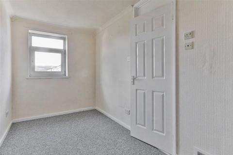 151 Axminster Close, Bransholme, Hull, HU7 4SE