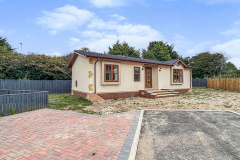 3 bedroom bungalow for sale, Sea View, Hartlepool, Durham, TS24 9SJ