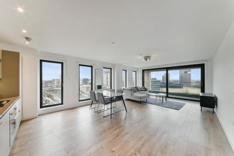 3 bedroom flat to rent, Legacy Tower, Stratford, London, E15