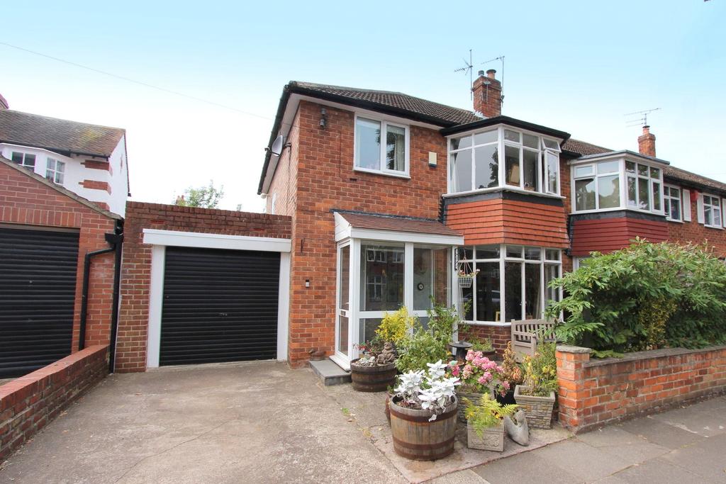 Queens Road, Whitley Bay, NE26 3 bed end of terrace house £450,000