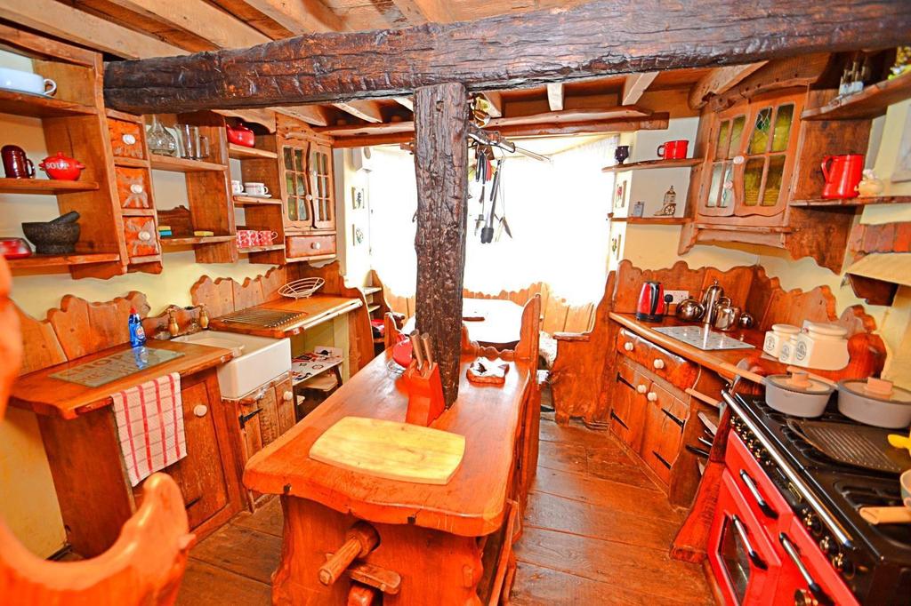 Annexe Kitchen/Break