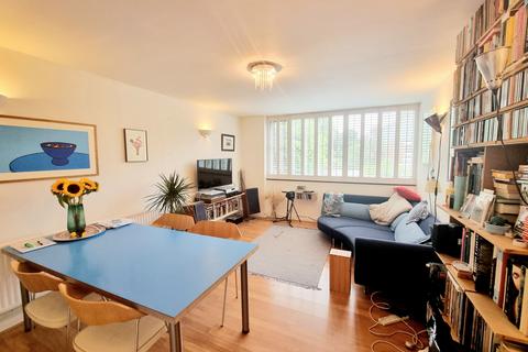 2 bedroom flat to rent, Avenue Hall, Avenue Road, Highgate, N6