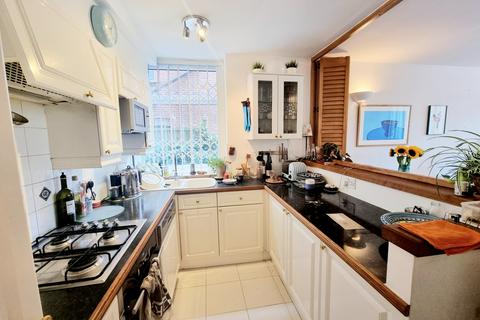2 bedroom flat to rent, Avenue Hall, Avenue Road, Highgate, N6