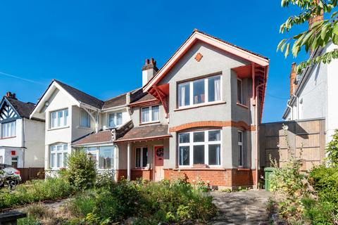4 Somertrees Avenue, London, SE12 0BX