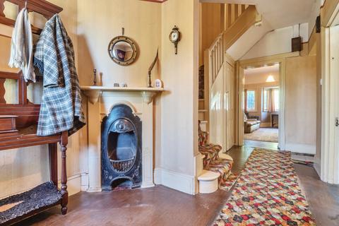 4 Somertrees Avenue, London, SE12 0BX