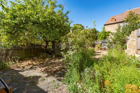 4 Somertrees Avenue, London, SE12 0BX