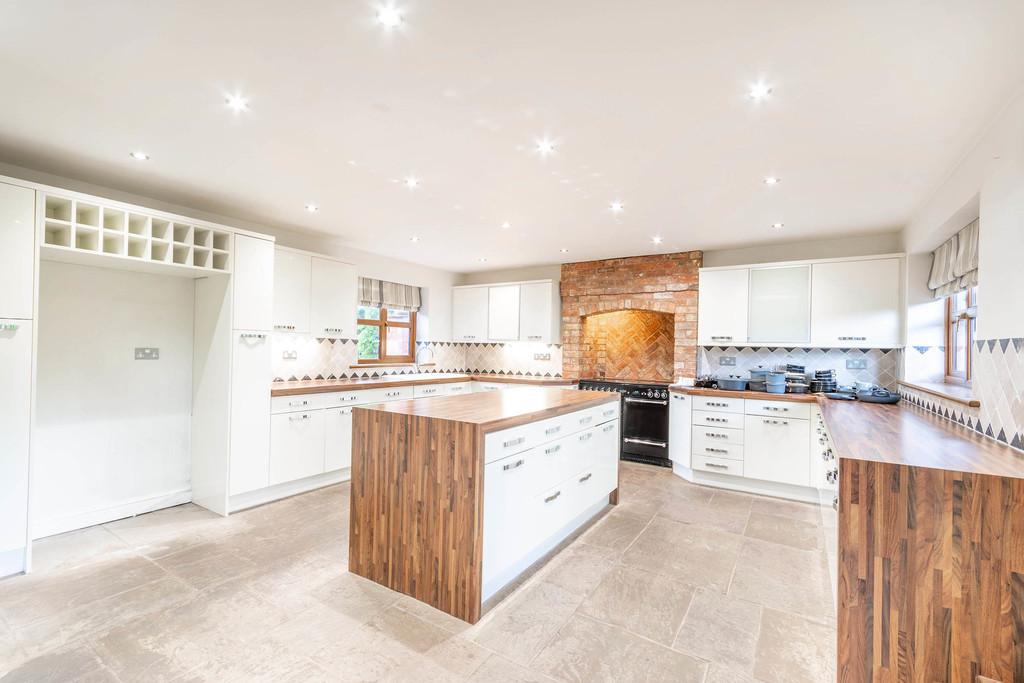 Plough Hill, South Leverton, Retford 4 bed detached house for sale £425,000