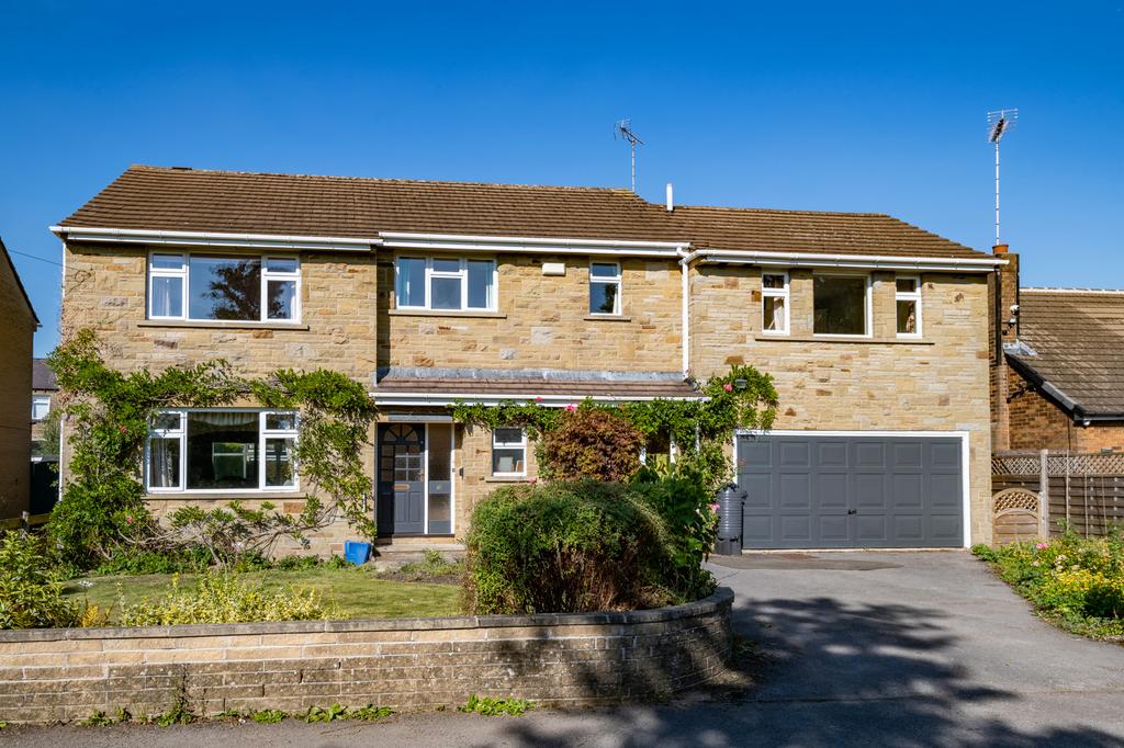 Marsh Gardens, West Yorkshire, HD9 5 bed detached house £495,000