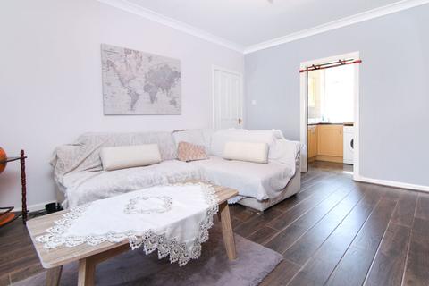 59 Loganlea Place, Edinburgh, EH7 6PE