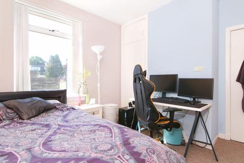 59 Loganlea Place, Edinburgh, EH7 6PE