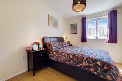 Flat 5, 29 Morrish Road, London, SW2 4ED