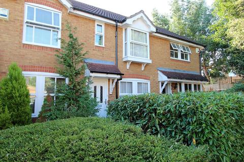 5 Lofthouse Place, Chessington, KT9 2GW
