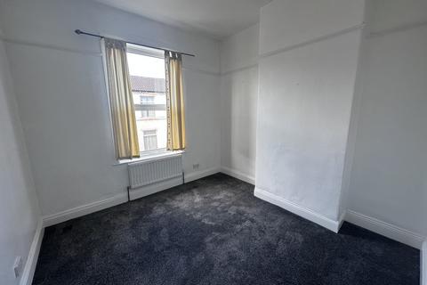 1 bedroom terraced house to rent, Richmond Street, Cleckheaton