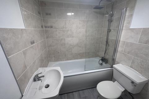 1 bedroom terraced house to rent, Richmond Street, Cleckheaton