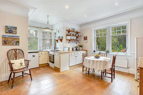 Acorn Lodge Albany Walk, Ilkley, LS29 9LZ