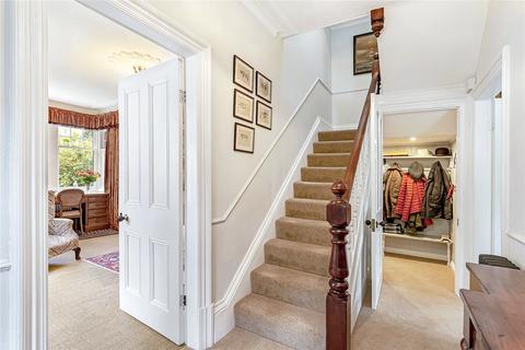 Acorn Lodge Albany Walk, Ilkley, LS29 9LZ