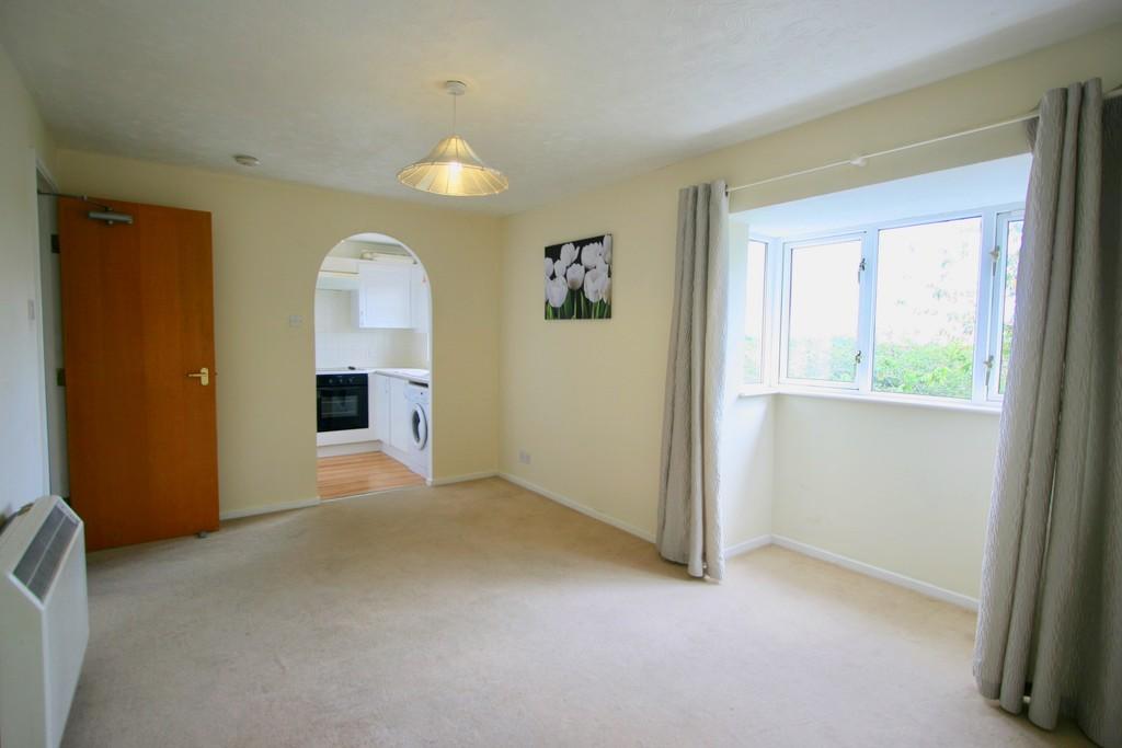 College Dean Close, Derriford, Plymouth 1 bed flat £125,000