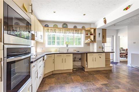 11 Greenways Drive, Ascot, SL5 9QS