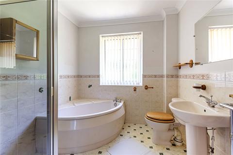 11 Greenways Drive, Ascot, SL5 9QS