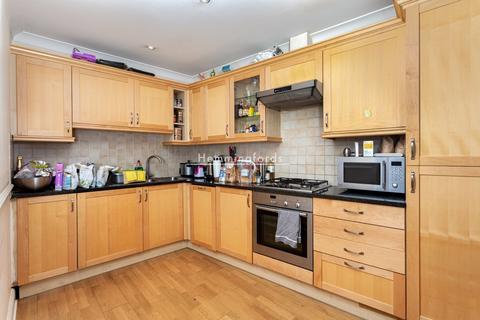 2 bedroom apartment to rent - Goswell Road, Clerkenwell, EC1V