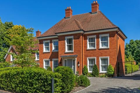 Combe House Old Gardens, Winchester, SO22 6AD