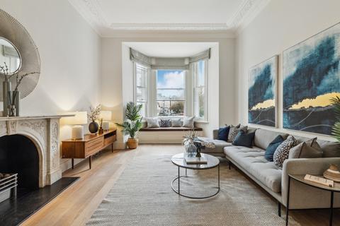 64 Redcliffe Square, London, SW10 9BN