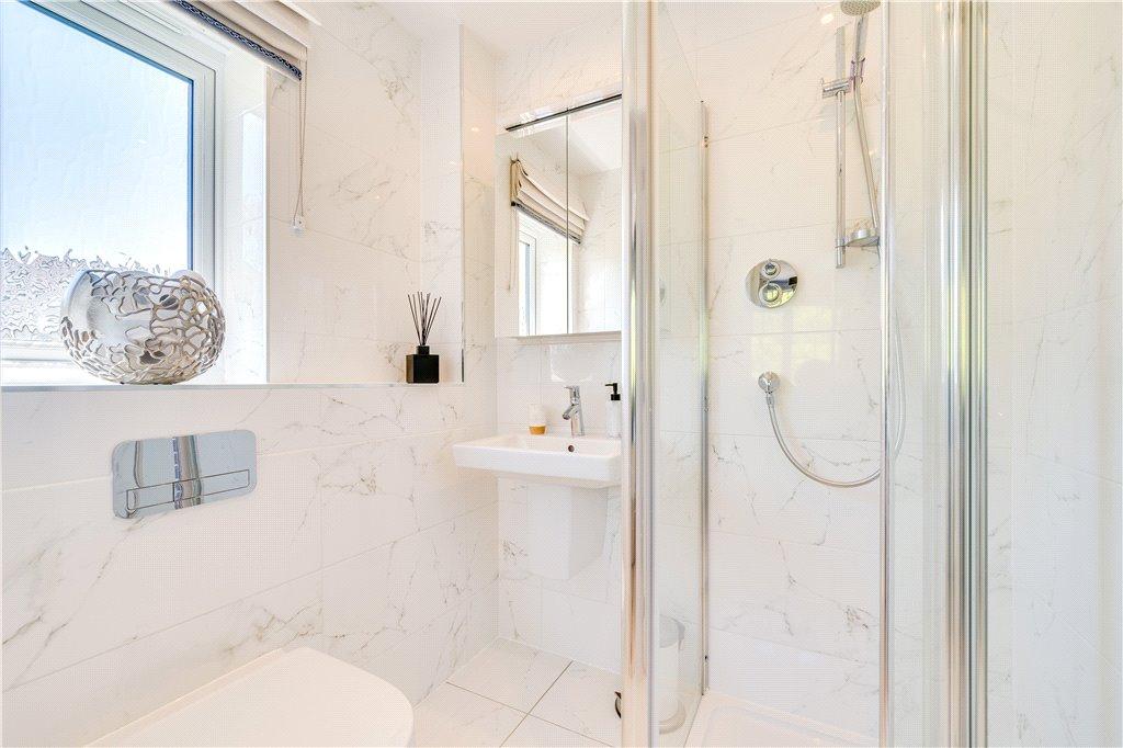 Guest En-Suite