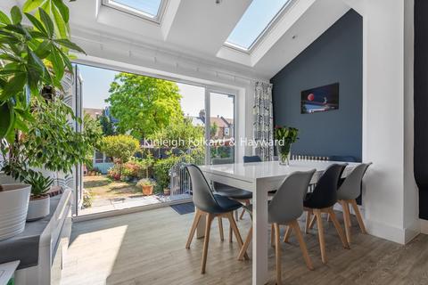 181 Ardgowan Road, London, SE6 1UZ