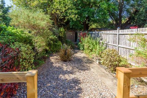 Flat 1, 10 Abbott Avenue, London, SW20 8SQ