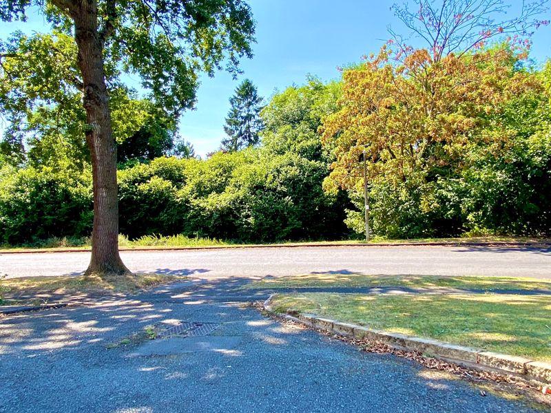 Woodberrow Lane, Crabbs Cross, Redditch 3 bed detached house £325,000