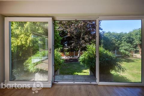 Croft Bank Chapel Hill, Whiston, Rotherham, S60 4HW