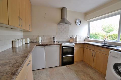 2 bedroom apartment to rent, Leybourne Close, Bromley