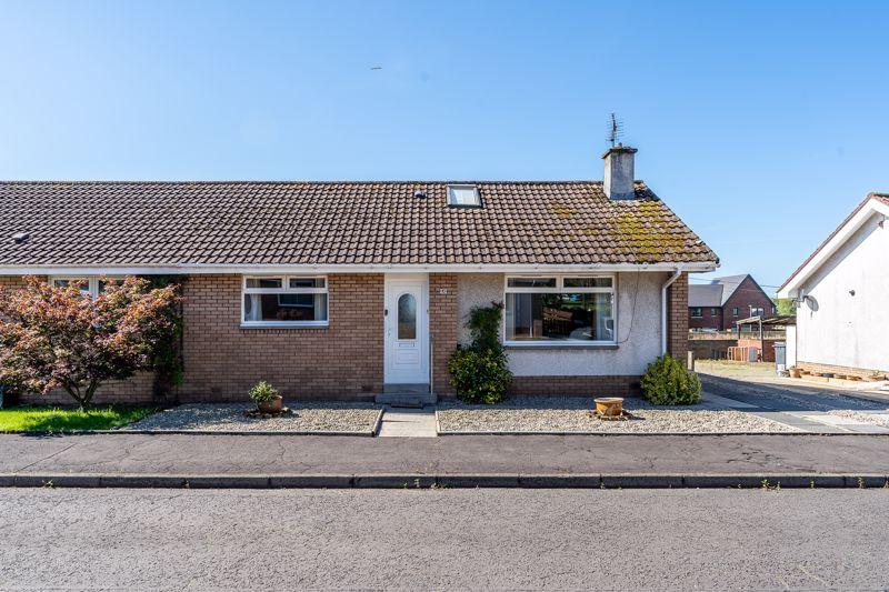10 Beechgrove Road, Mauchline, KA5 5DP 4 bed semidetached bungalow £