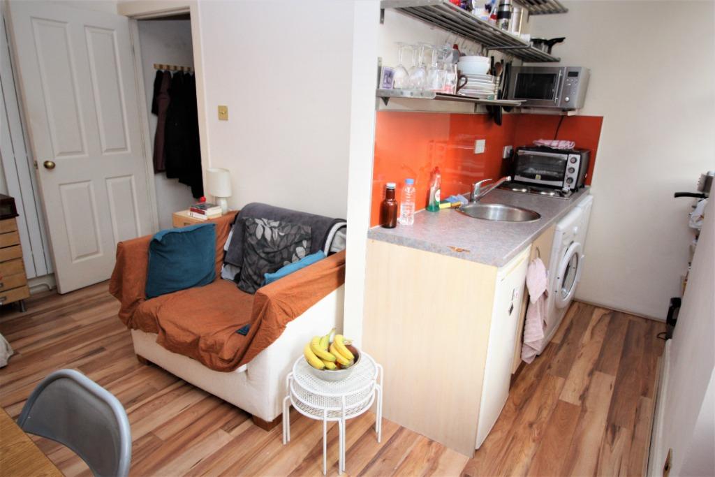 Chalmers Buildings, Fountainbridge, Edinburgh, EH3 1 bed flat £795