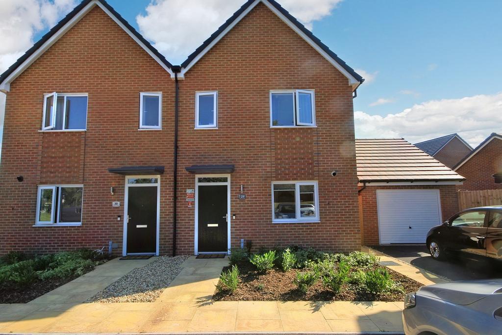 Vulcan Park Way, NewtonleWillows... 3 bed semidetached house £225,000