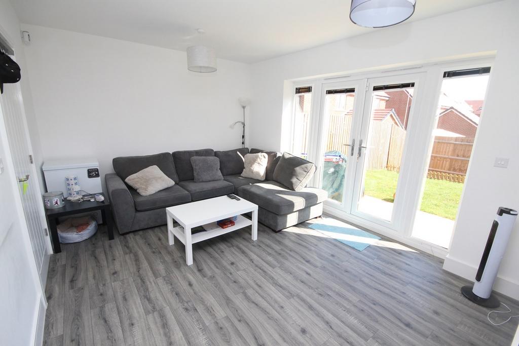 Vulcan Park Way, NewtonleWillows... 3 bed semidetached house £225,000
