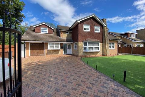 15 Phillips Lane, Formby, Liverpool, L37 4AY