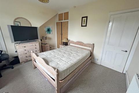 4 Bryn Place, Penparcau, Aberystwyth, SY23 1RP
