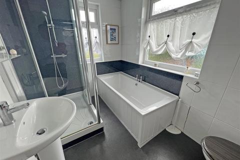 4 Bryn Place, Penparcau, Aberystwyth, SY23 1RP