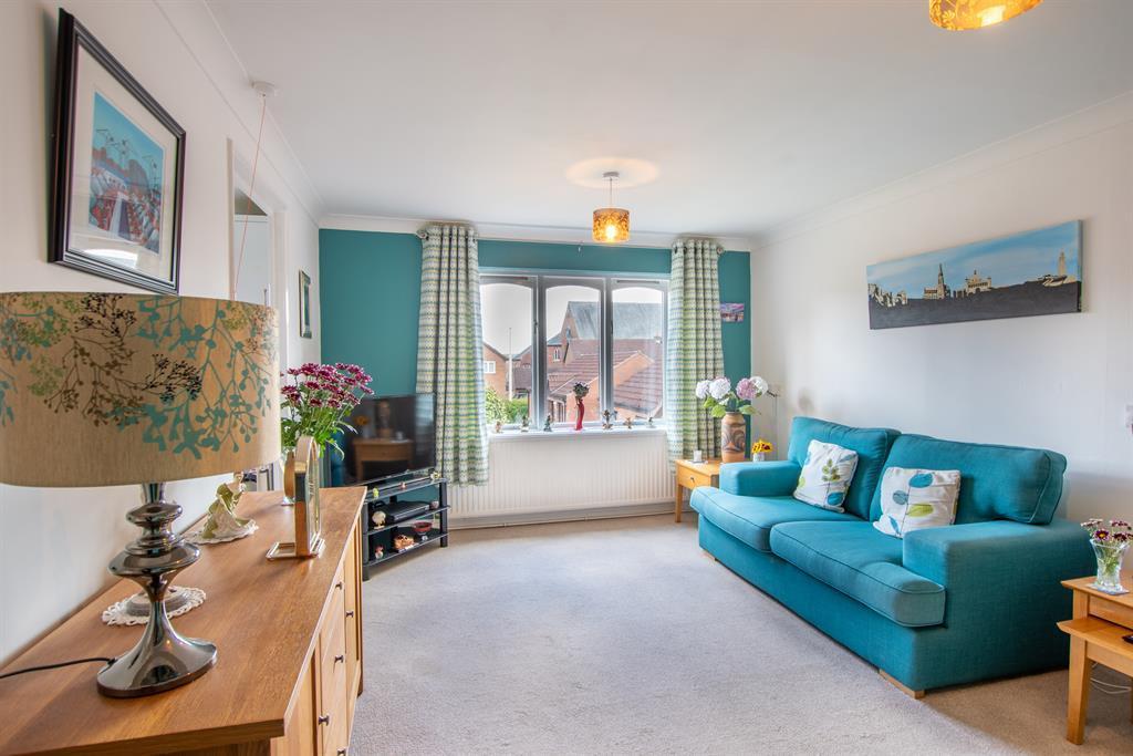 Peakes Croft, Bawtry, Doncaster, DN10... 1 bed flat £82,500