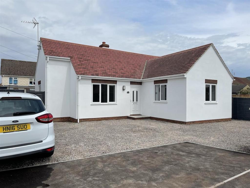 New Barn Lane, Cheltenham 2 bed bungalow for sale £490,000