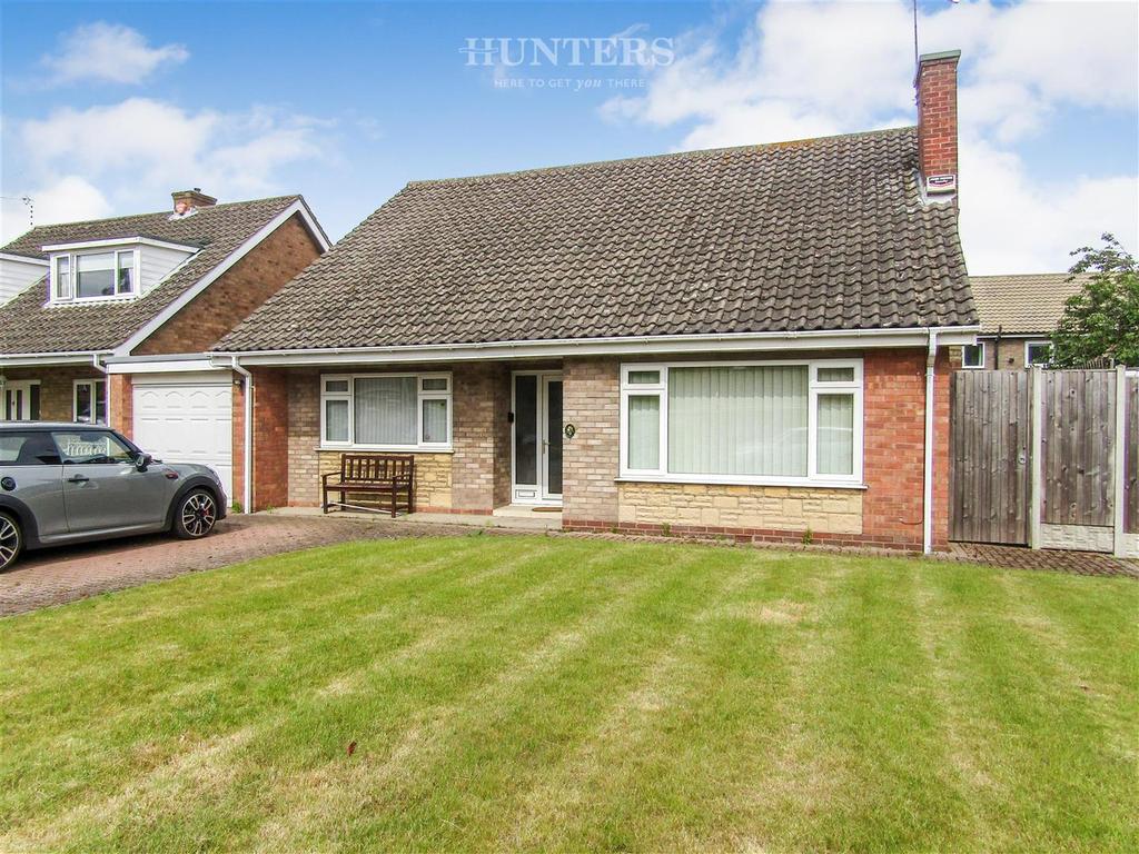 Churchill Way, Lea, Gainsborough... 2 bed detached bungalow £240,000