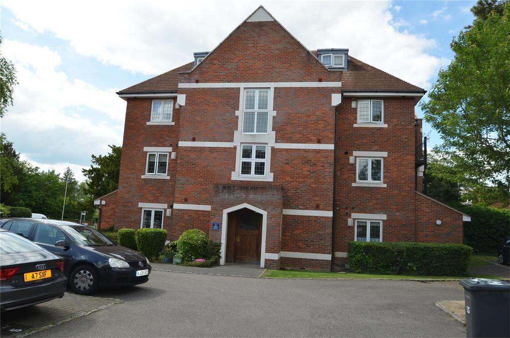 The School House, South Road, Baldock 2 bed flat to rent £1,200 pcm