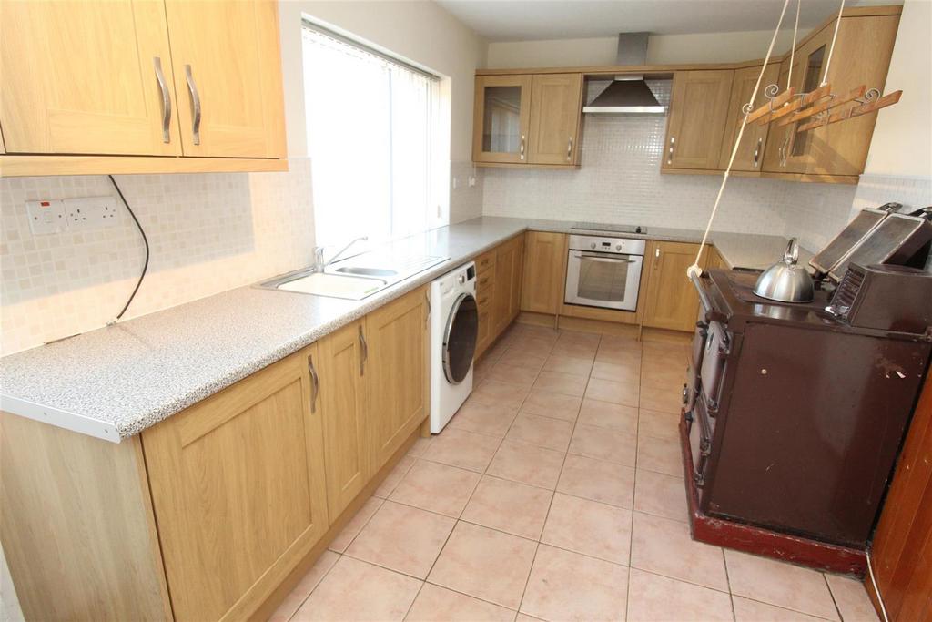 Kitchen/ Breakfast Room