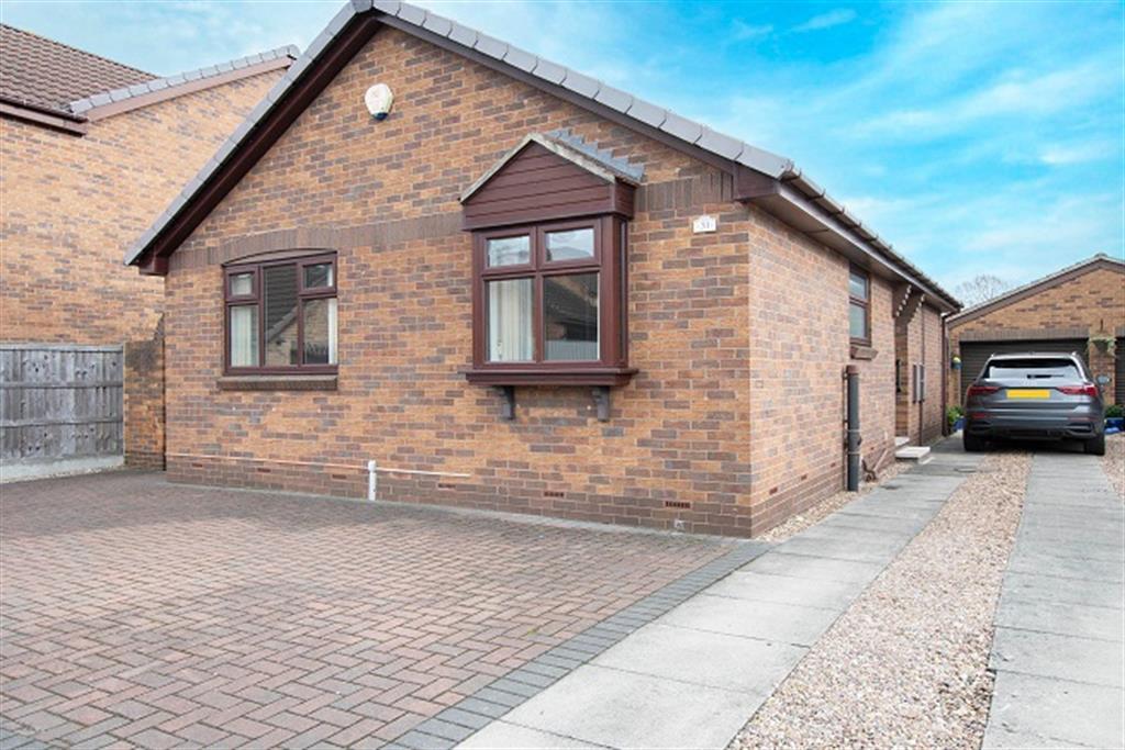 Lytham Close, Bessacarr, Doncaster, DN4 6UT 2 bed bungalow - £265,000