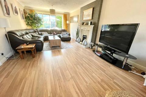 24 Balland Way, Wootton, Northampton, NN4 6AU